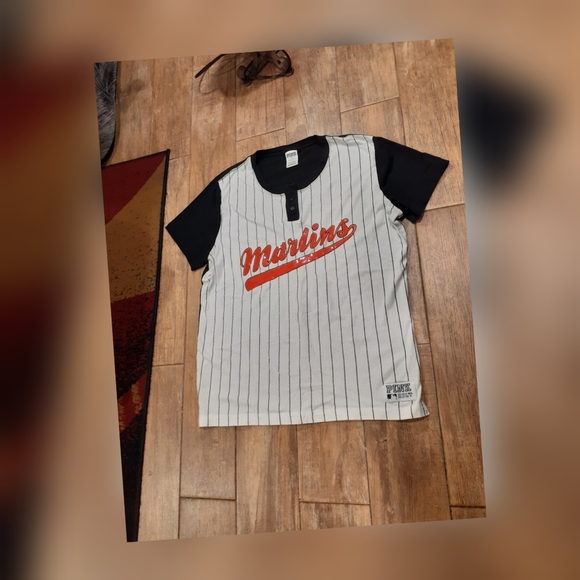 PINK by Victoria's Secret - Picture 2 of 5